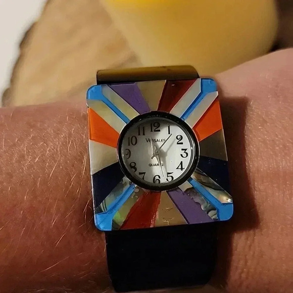 Vintage Abalone Shell Cuff Quartz Versales Watch main image 4
